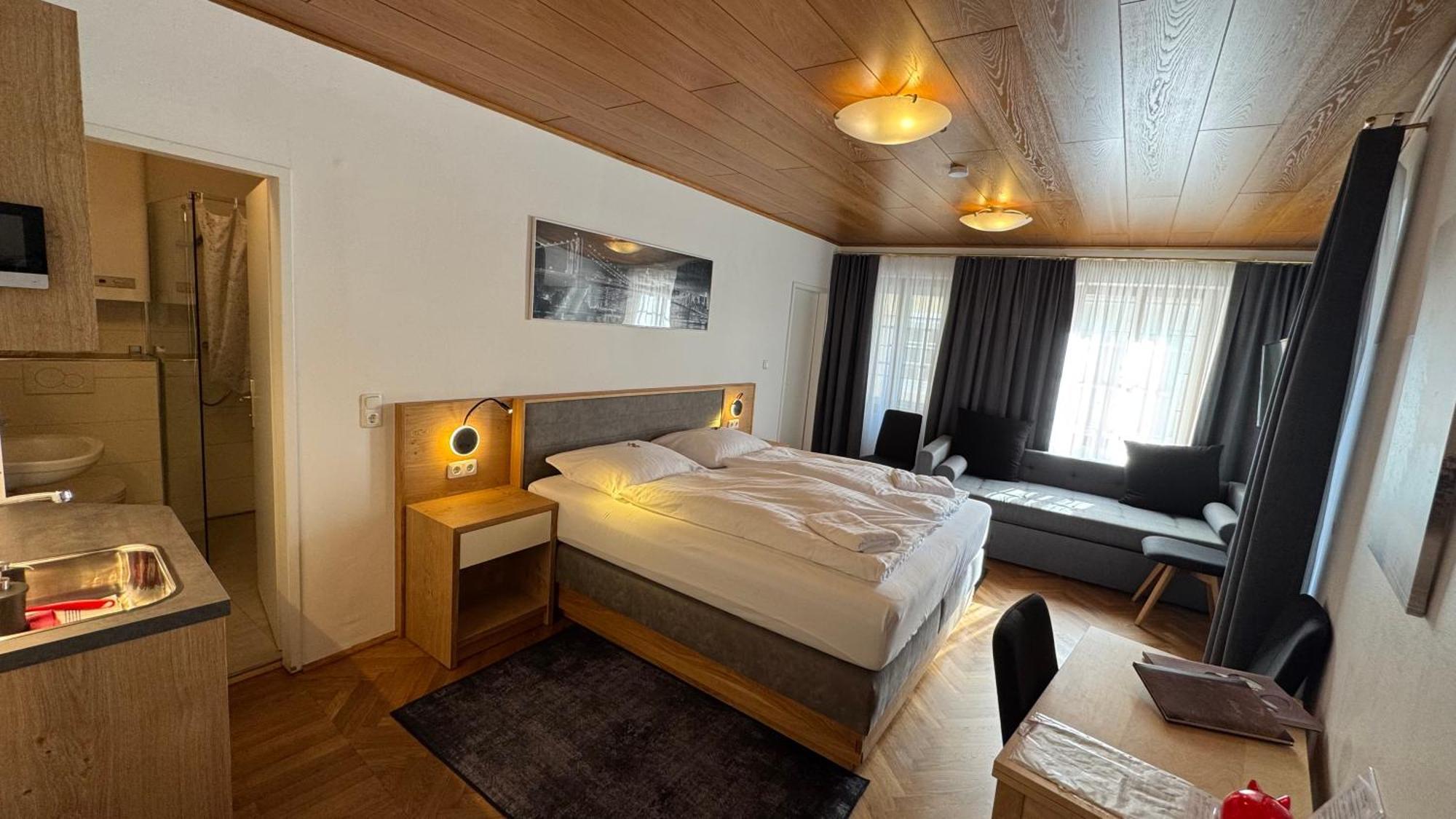 Guesthouse Mozart - Apartment House Salisburgo Esterno foto