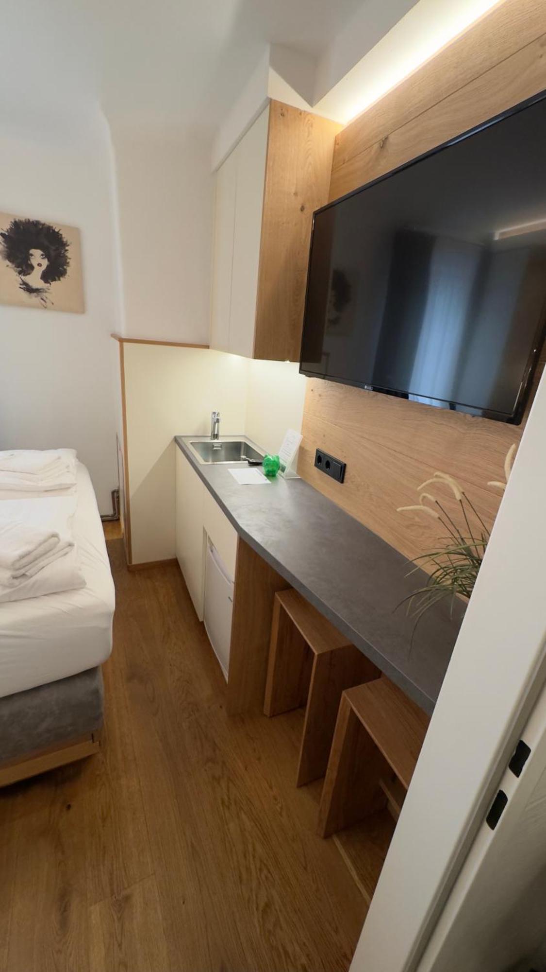 Guesthouse Mozart - Apartment House Salisburgo Esterno foto