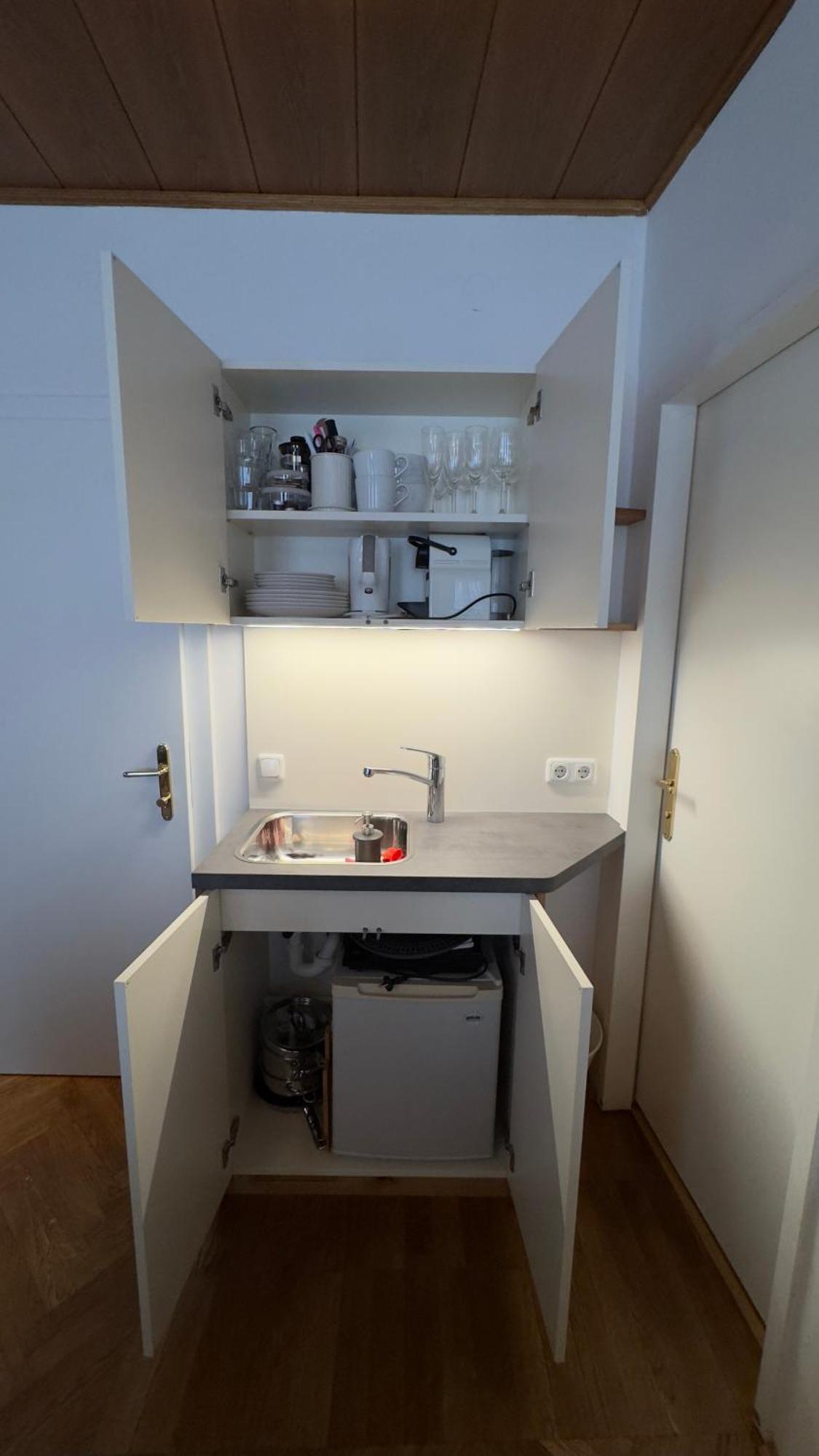Guesthouse Mozart - Apartment House Salisburgo Esterno foto